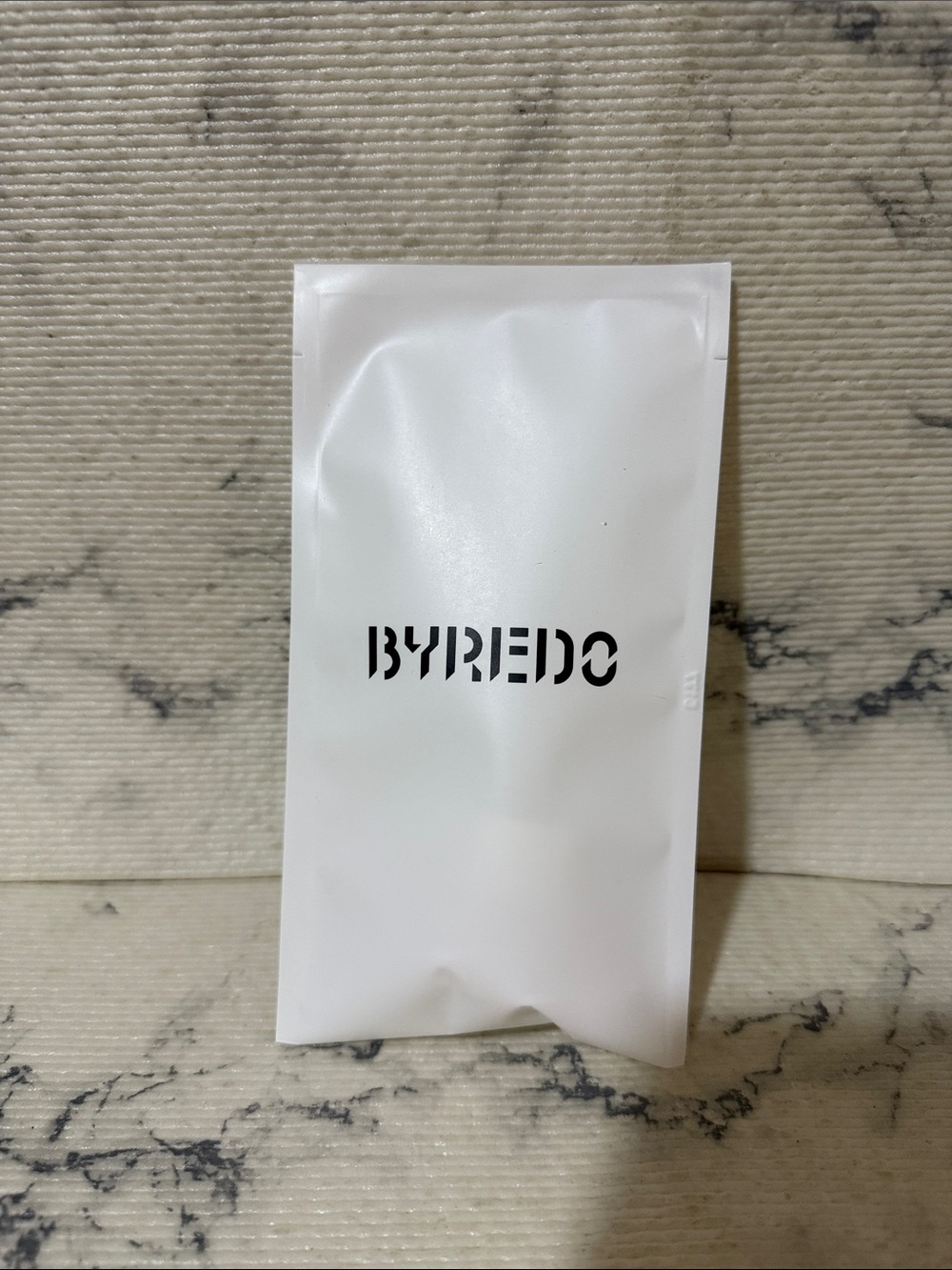 Byredo Blanche Body Lotion (with separate pump) - Picture 7 of 8